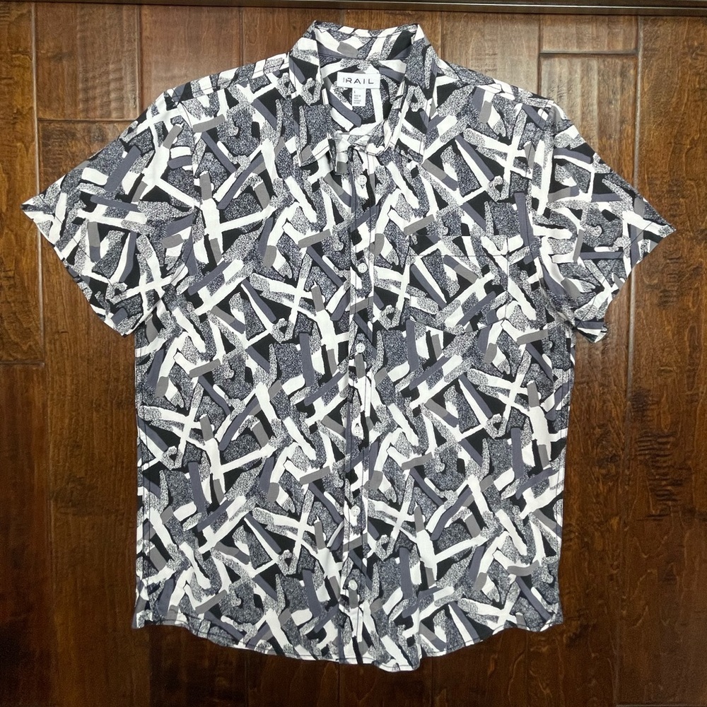 Mens short sleeve shirt in cream, black, gray by The Rail size large.